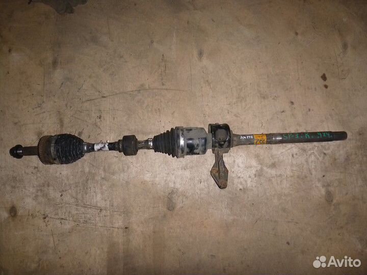 Полуось правая (привод) KIA sportage 2010