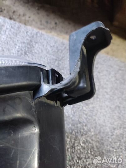 Дневной ходовой огонь передний левый Kia Sorento 4