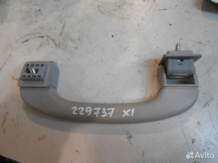 Ручка внутренняя потолочная передняя (BMW X1)