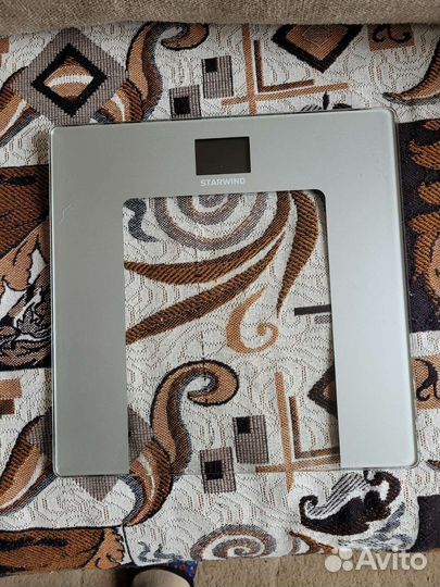 Весы напольные электронные новые