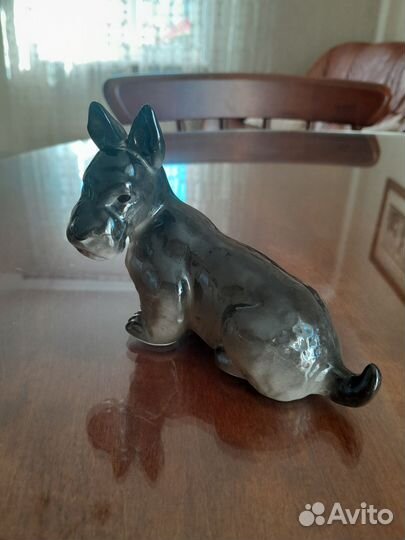 Фарфоровая статуэтка СССР собака