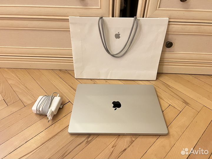 MacBook Pro 16 M1 Pro 32Gb 2Tb Как новый