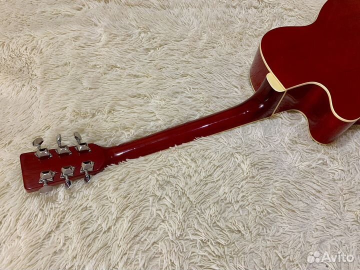 Гитара акустическая