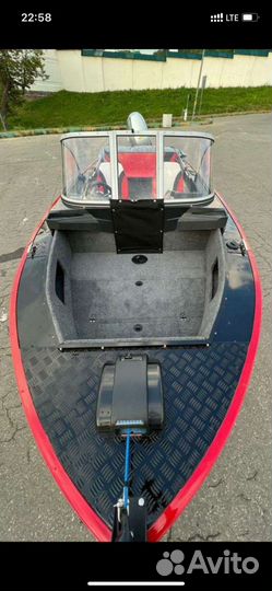 Ветровое стекло на лодку