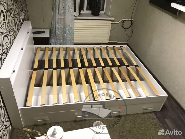 Кровать двуспальная с ящиками