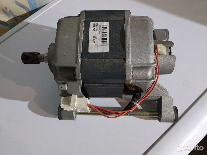 Двигататель стиральной машины