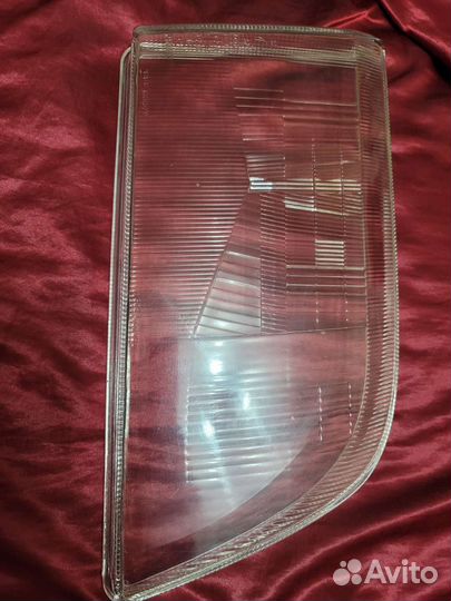 Стекло фары ксенон правое Мерседес w140