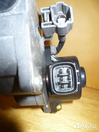 Дроссельная заслонка