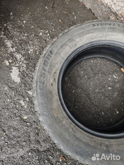 Bridgestone Blizzak Revo GZ 215/65 R16