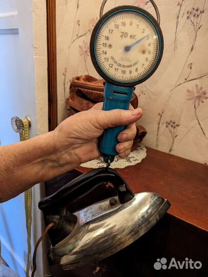 Утюг старинный