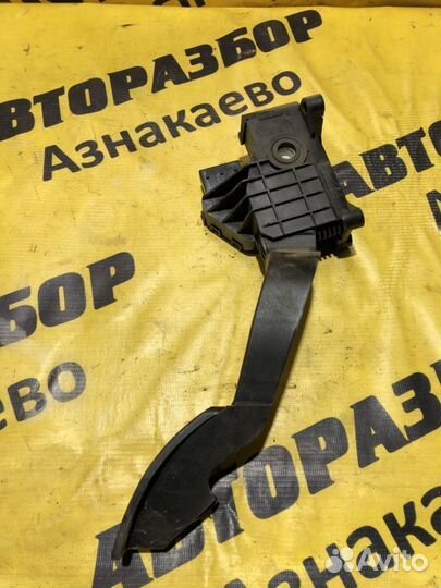 Педаль газа Fiat Grande Punto