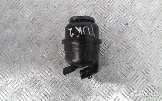 Бачок гу audi A6 C6 (YUK02NO01)