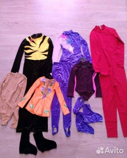 Костюмы для фигурного катания