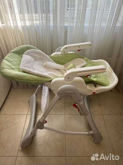 Стульчик для кормления Happy Baby