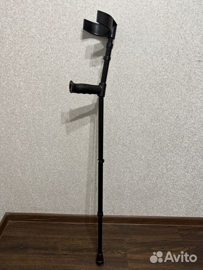 Костыль локтевой с регулируемыми секциями