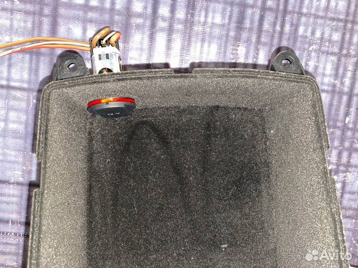 Вставка для вещевого ящика Audi A4 Avant B8 cdhb