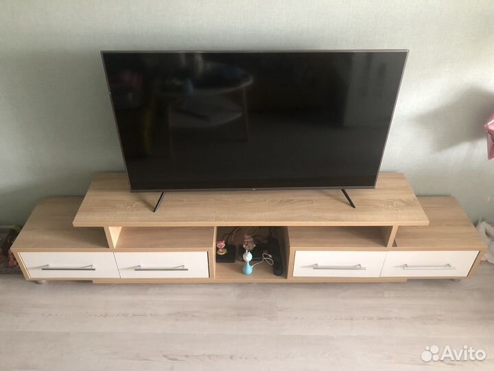 Тумба (полка ) под тв