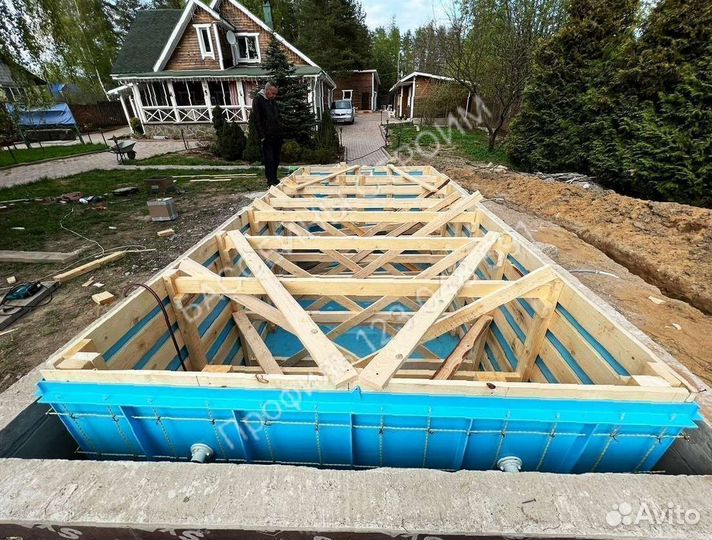 Чаша для бассейна 5,7х2,8 пластиковая