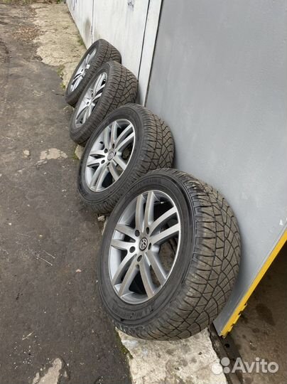 R18 Michelin Latitude Cross 255/55, PCD 5x130 DIA 130