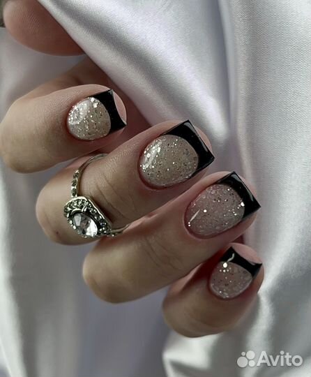 Маникю и педикюр на дому