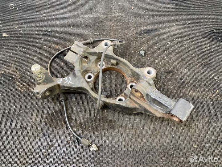 Правый Поворотный Кулак Nissan Teana J32 2008-2013