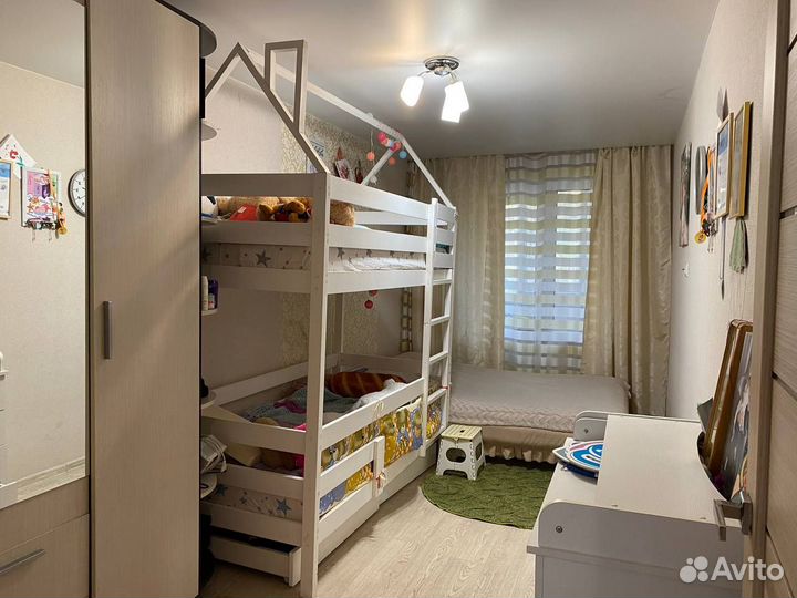 Кровать двухъярусная детская домик