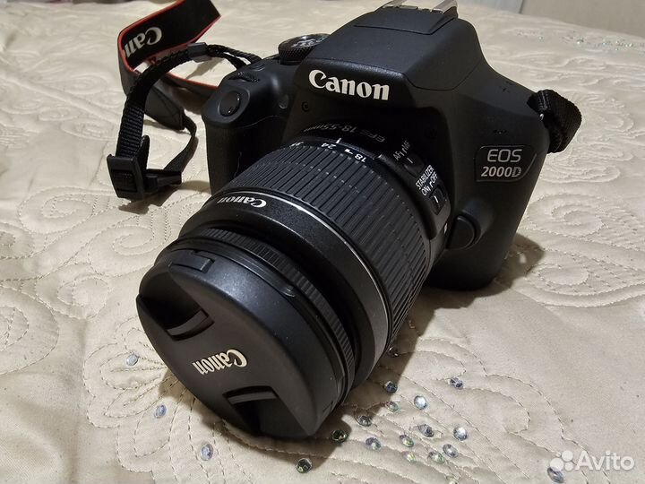 Фотоаппарат Canon 2000d kit