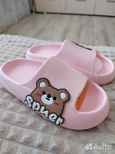 Шлепки новые
