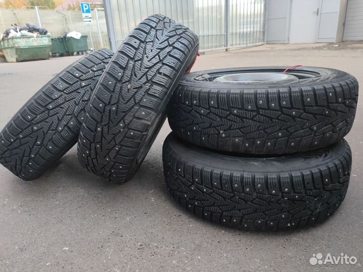 Комплект зимних колёс с шинами