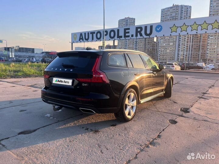 Volvo V60 Cross Country 2.0 AT, 2019, 175 000 км