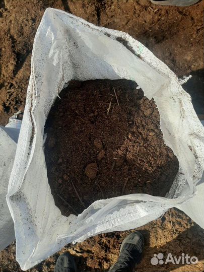 Конский и крс(перегной) чернозем в мешках и валом