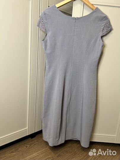 Платья женские 44-46 размер