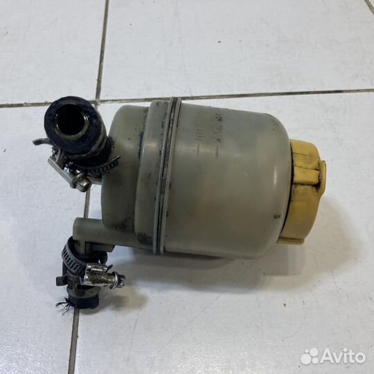 Бачок гидроусилителя Subaru Impreza 2 GD GG G11 20