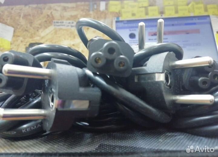 Провод питания для ноутбука