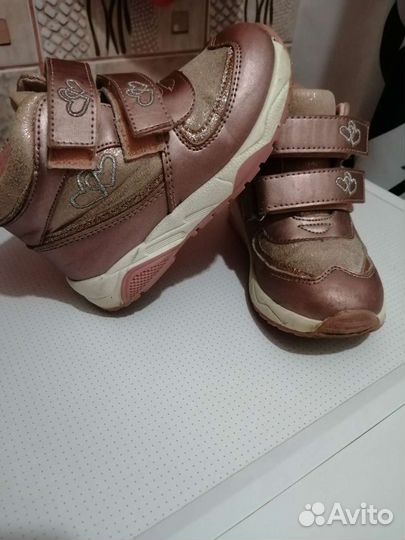 Ботинки на девочку