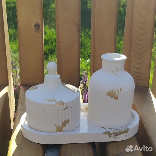 Интерьерные подставки, шкатулки, вазы