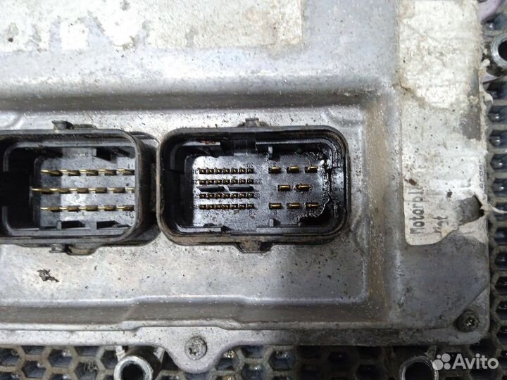 Блок управления двигателем