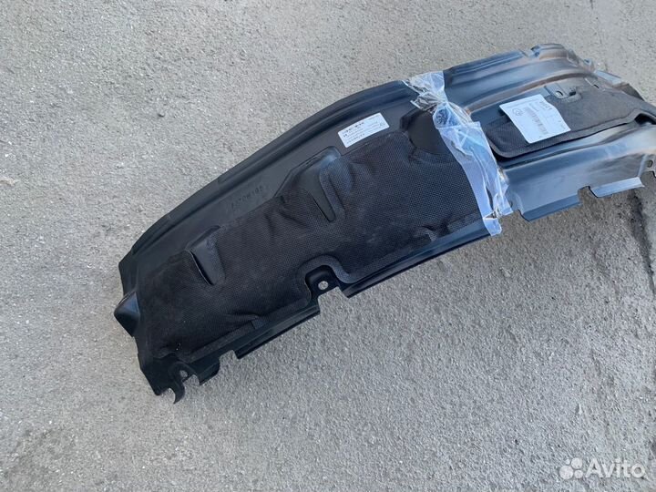 Подкрылок передний левый L200, Pajero Sport