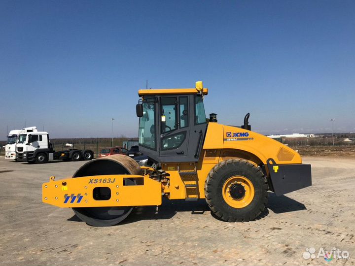 Дорожный каток XCMG XS143, 2022