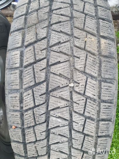 R16 Bridgestone Blizzak Nordic WN-01 275/70, PCD 5x150 DIA 100