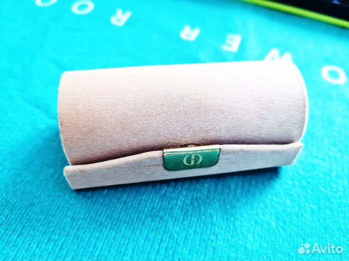 Футляр с зеркалом