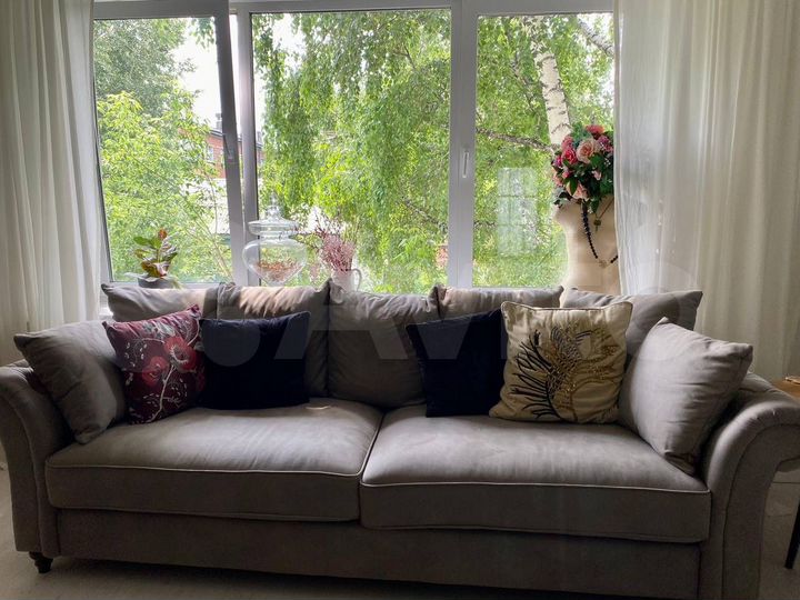 4-к. квартира, 90 м², 3/3 эт.