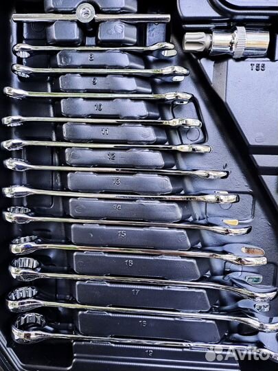 Большой набор инструментов SATA 219 едениц