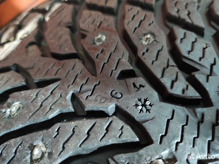 Nokian Tyres Hakkapeliitta 9 245/40 R19 98T