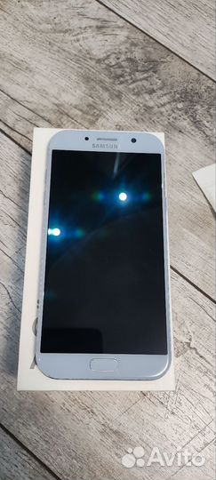 Samsung Galaxy A7 (2017) SM-A720F/DS, 3/32 ГБ