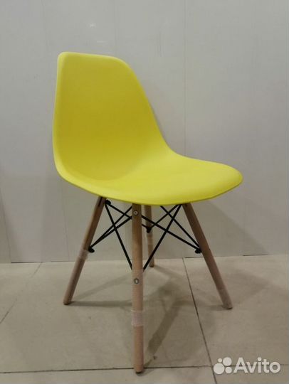 Стул «Eames DSW»