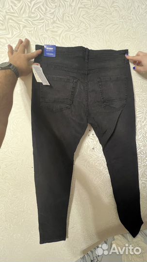 Джинсы Terranova 46 черные новые