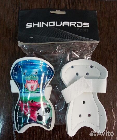 Для футбола Детские щитки футбольные Ливерпуль