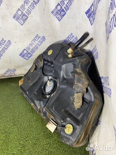 Бензобак Mazda 6 Gg седан 1.8 L8 2004