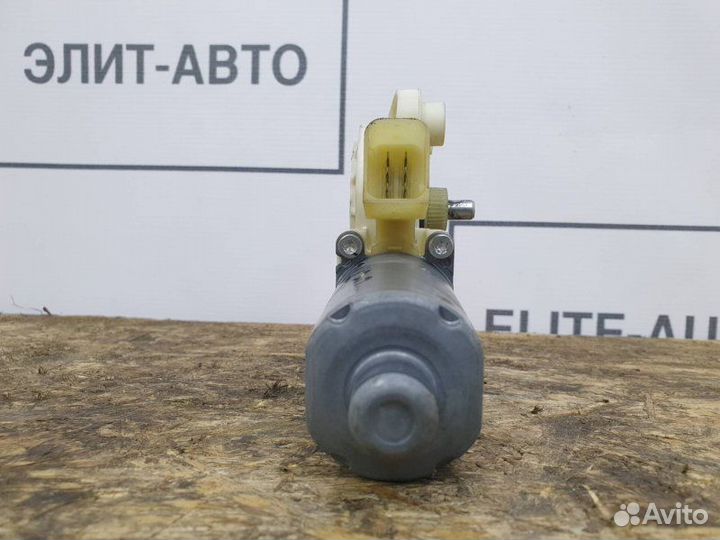 Моторчик стеклоподъемника Mercedes Cl W216 5.5